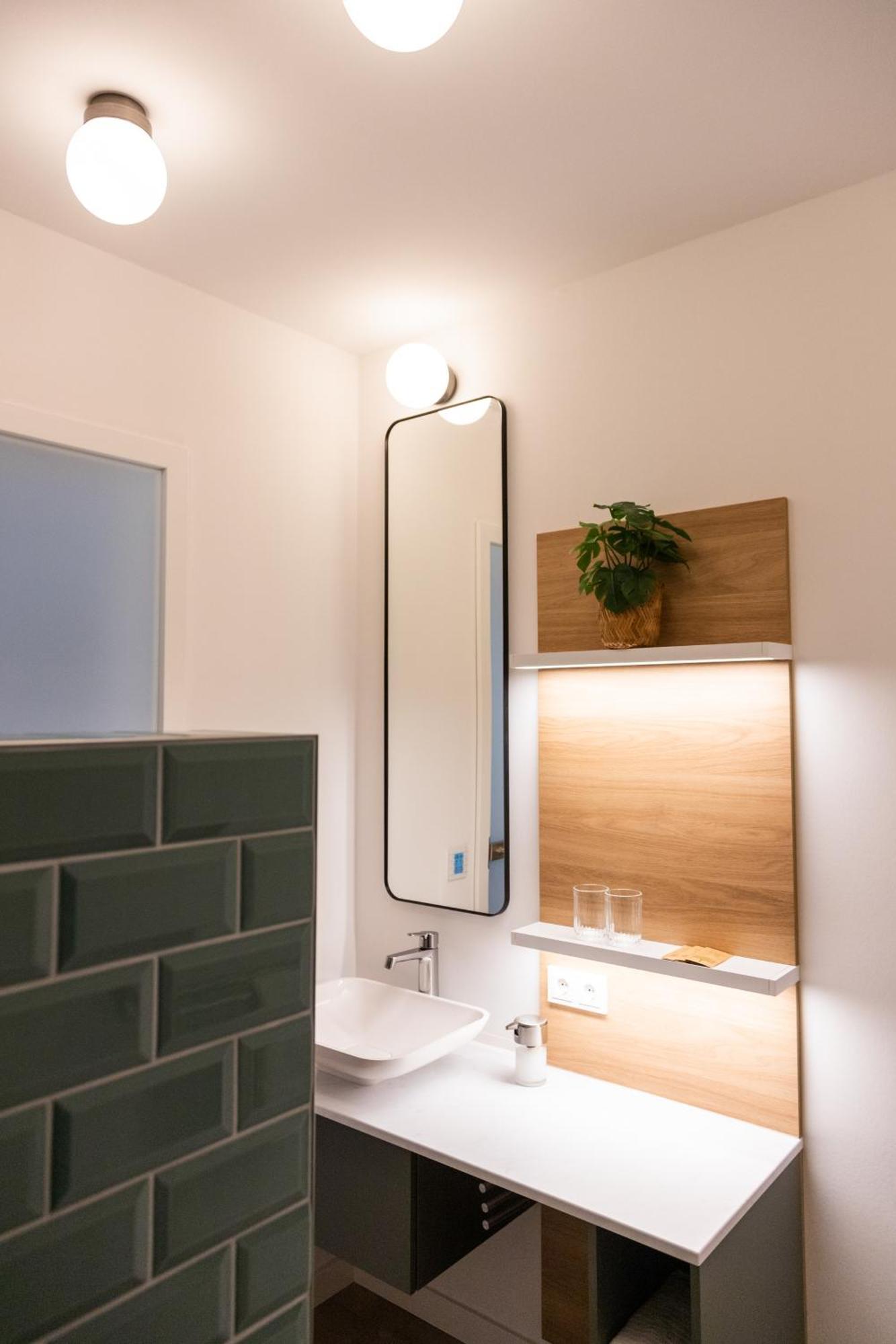 Moderne Neue Apartments Zum Wohlfuehlen Im Boardinghouse Bed & Butter Hasbergen Pokoj fotografie